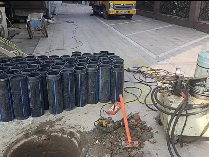 武定PE置换管厂家 DN315置换管 非开挖管短管置换